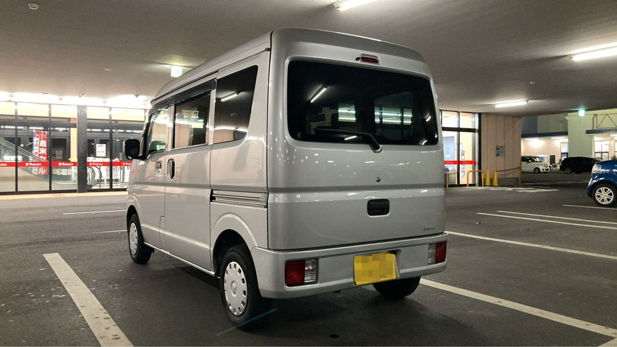 外装左後方