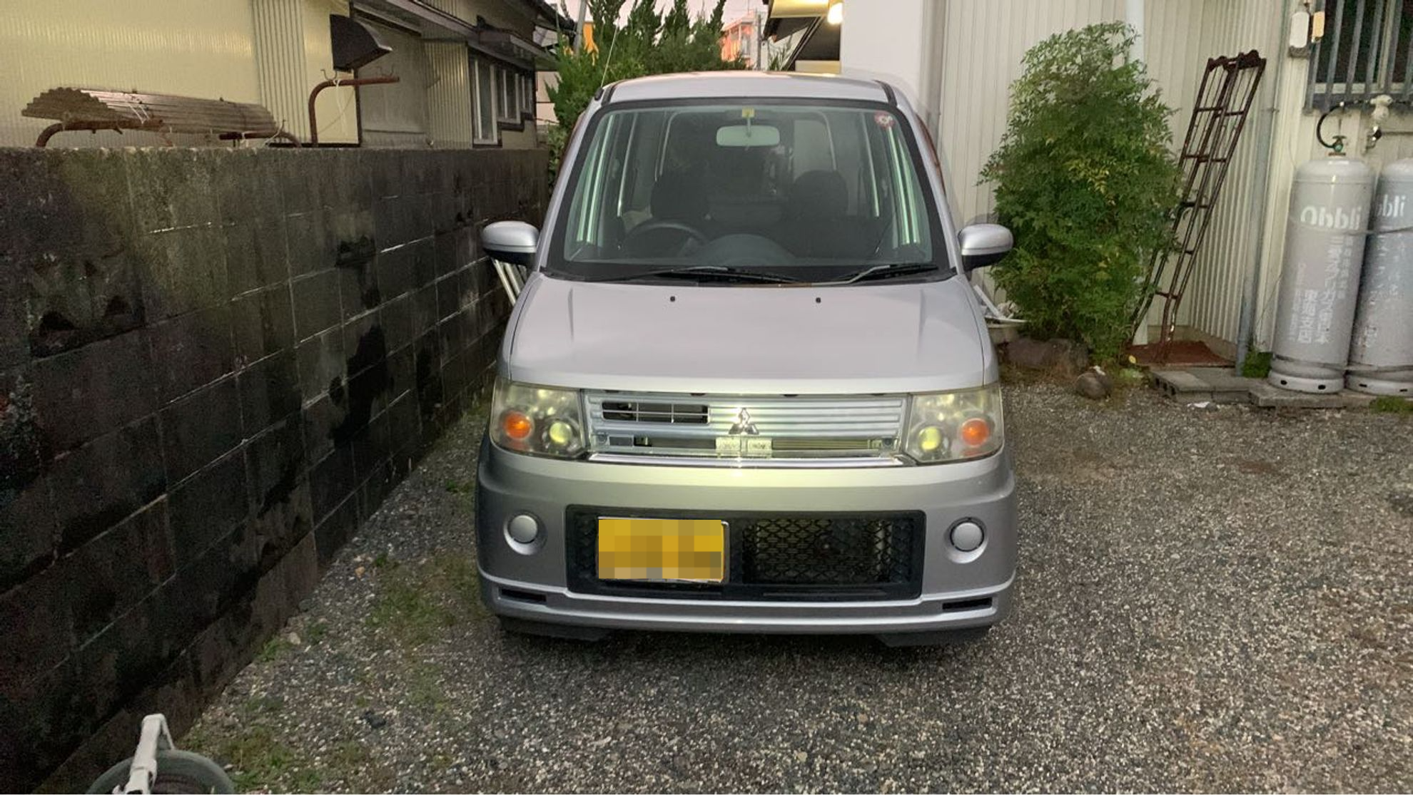 外装前方