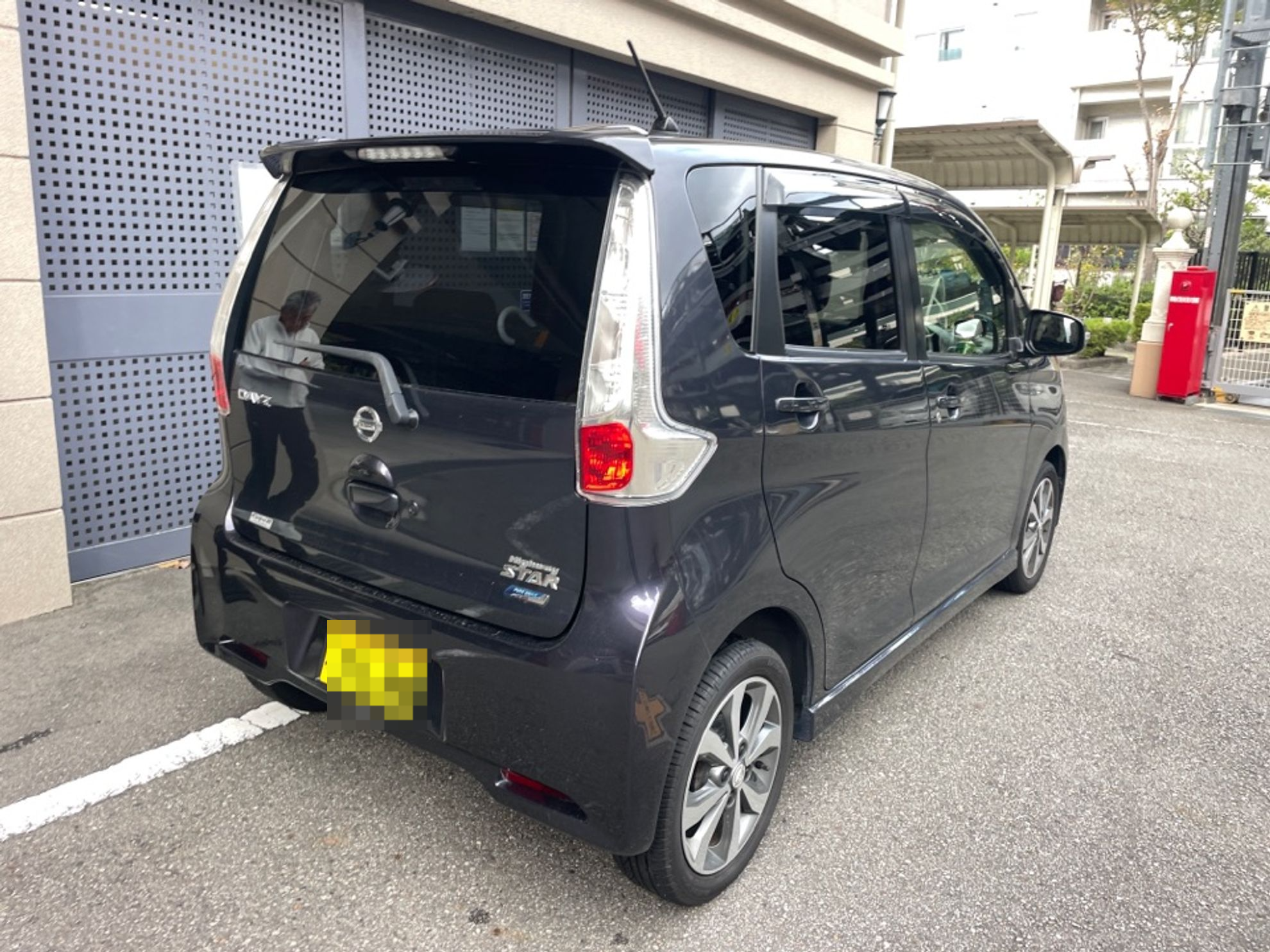 外装右後