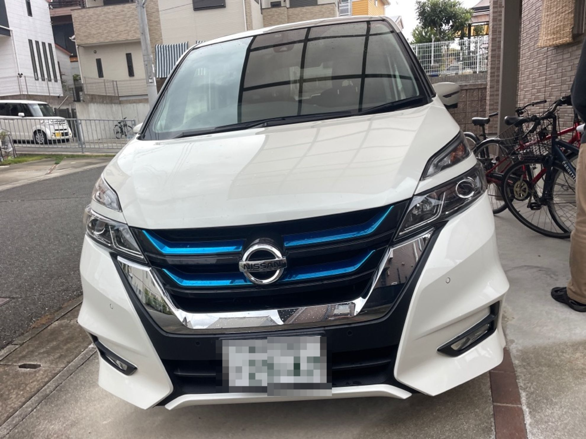 外装前方