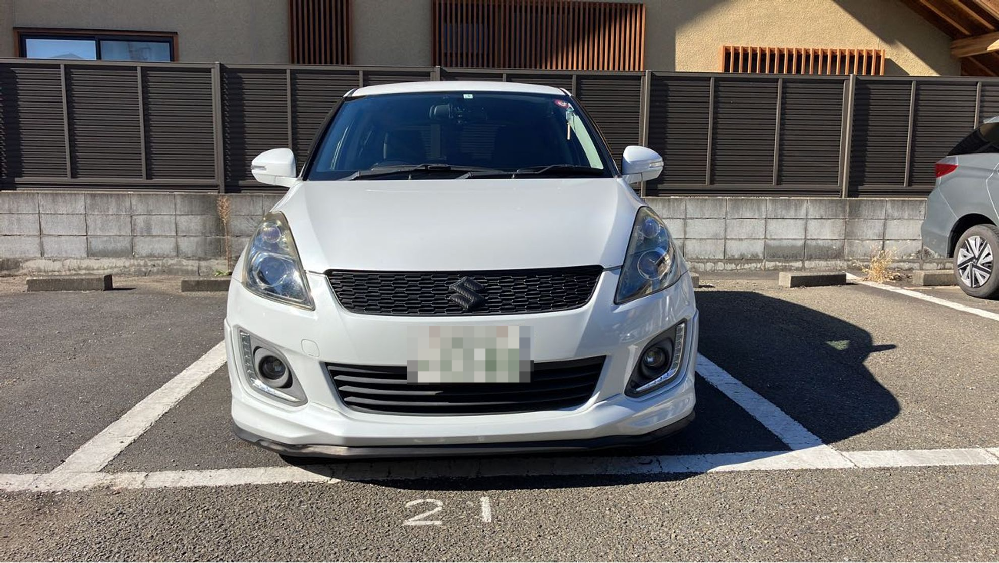 外装前方