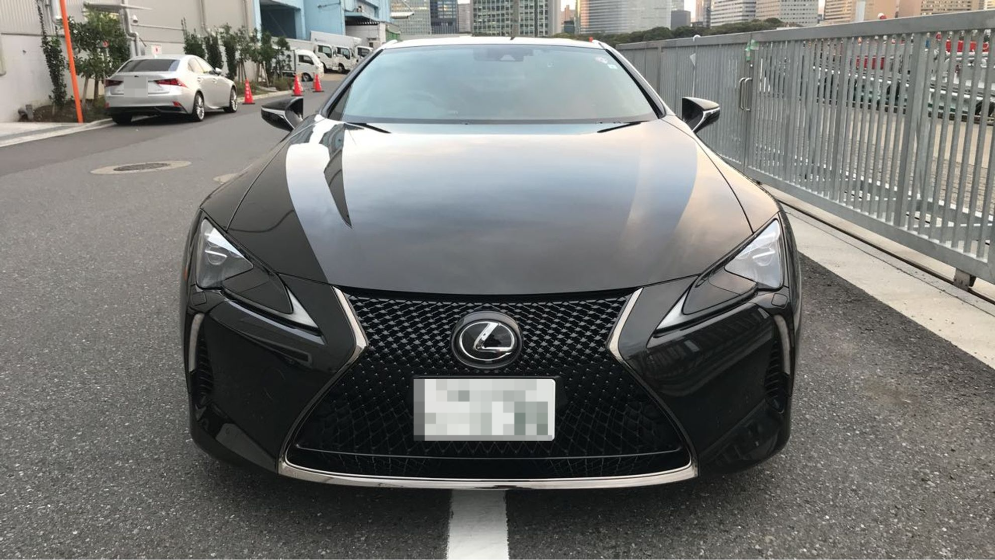 外装前方
