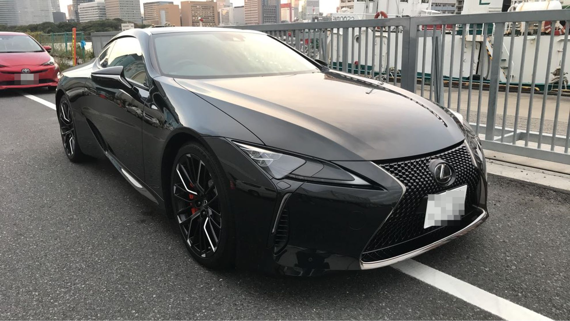 外装右前