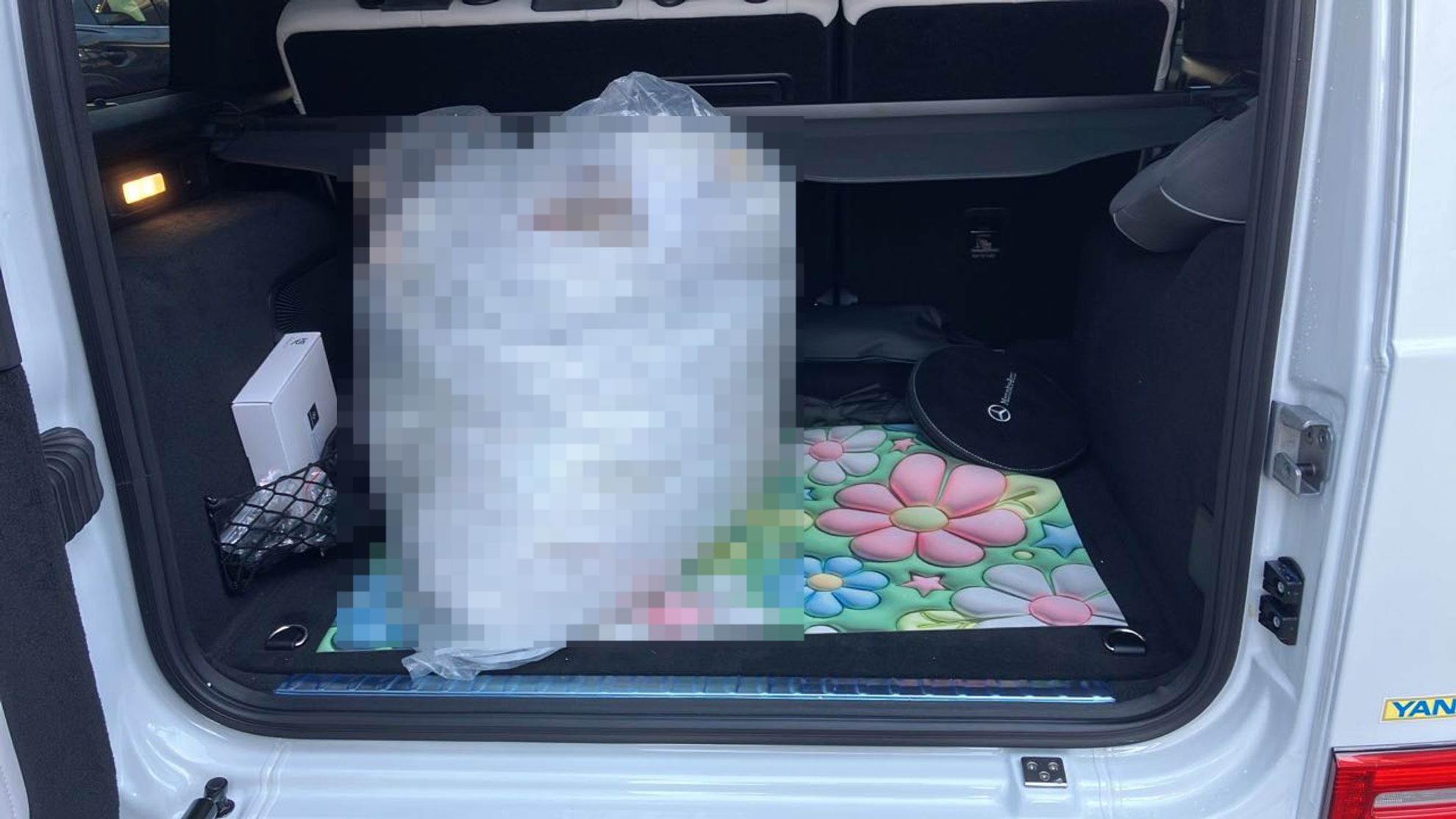 内装トランク