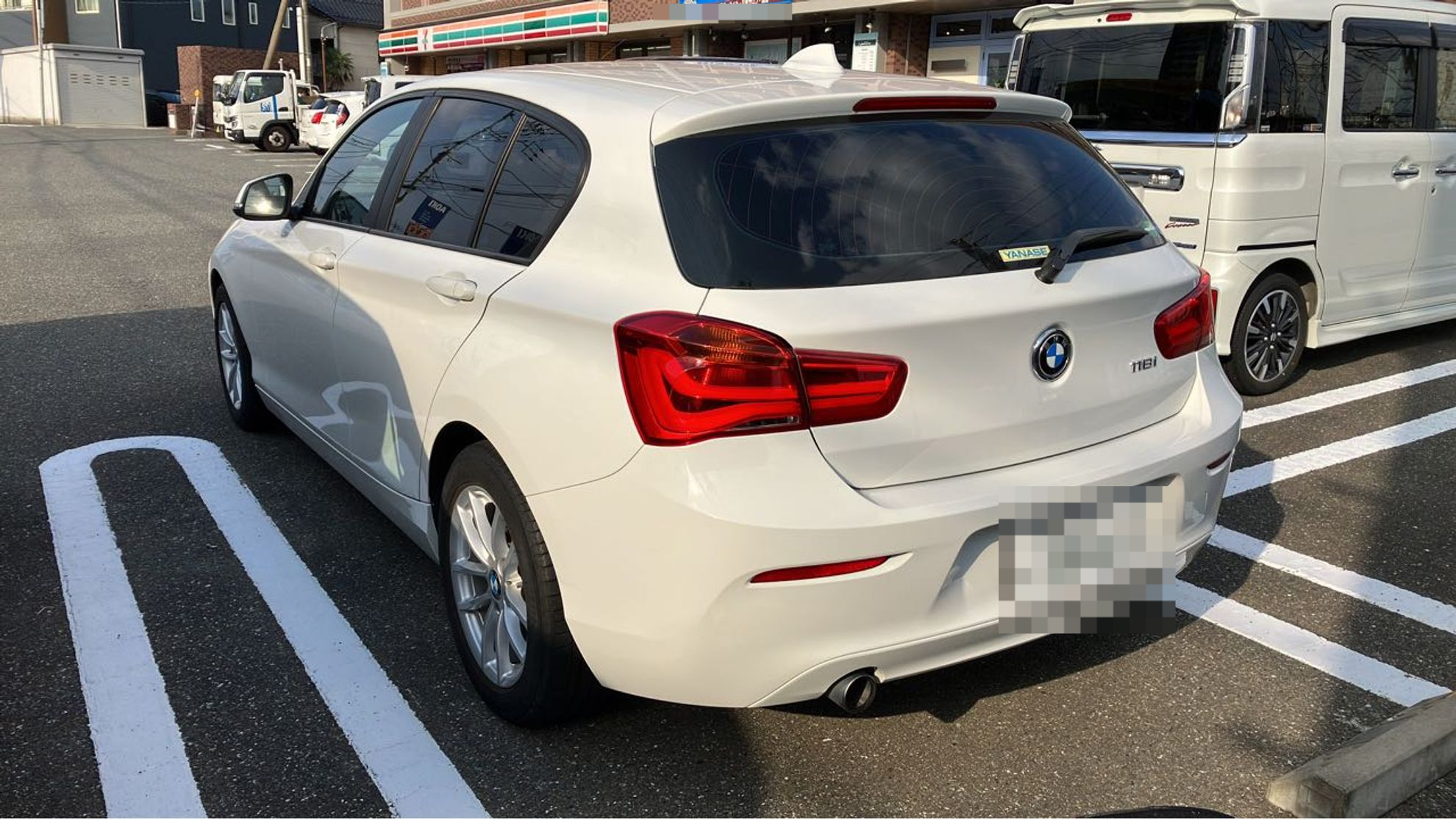 外装左後方