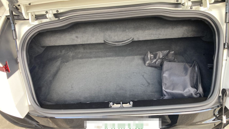 内装トランク