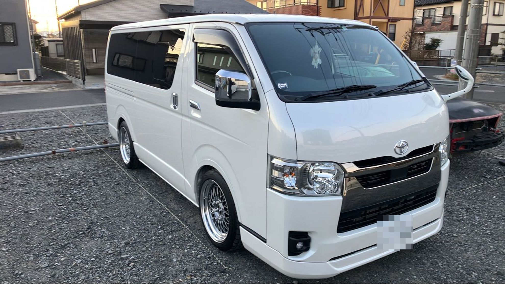 外装右前
