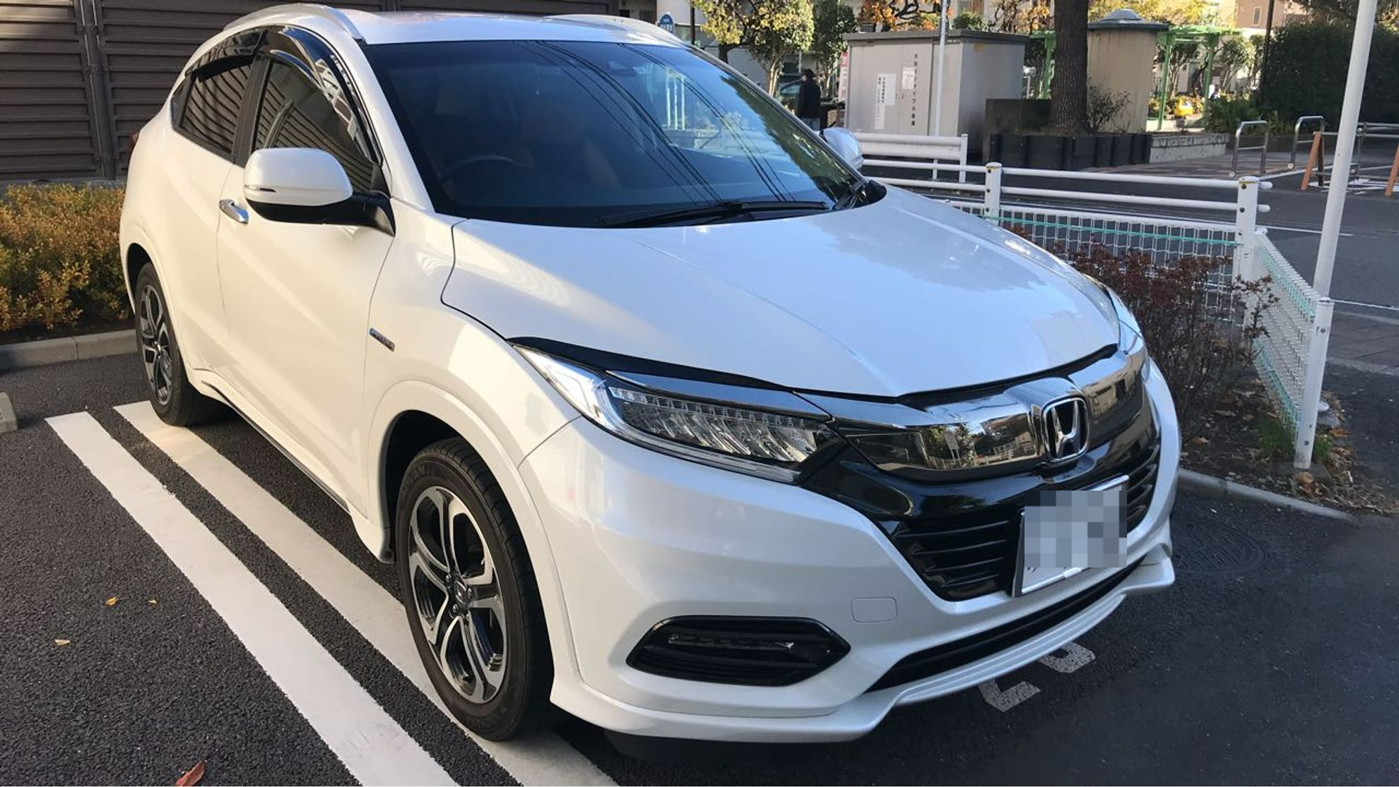 外装右前