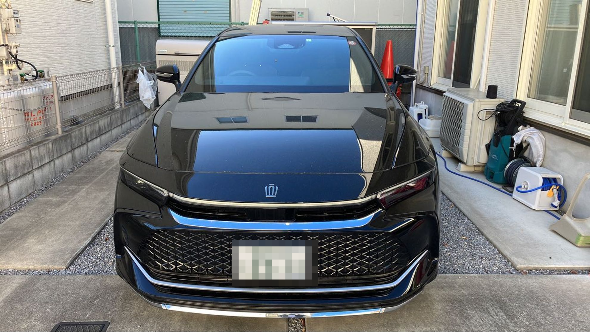 外装前方