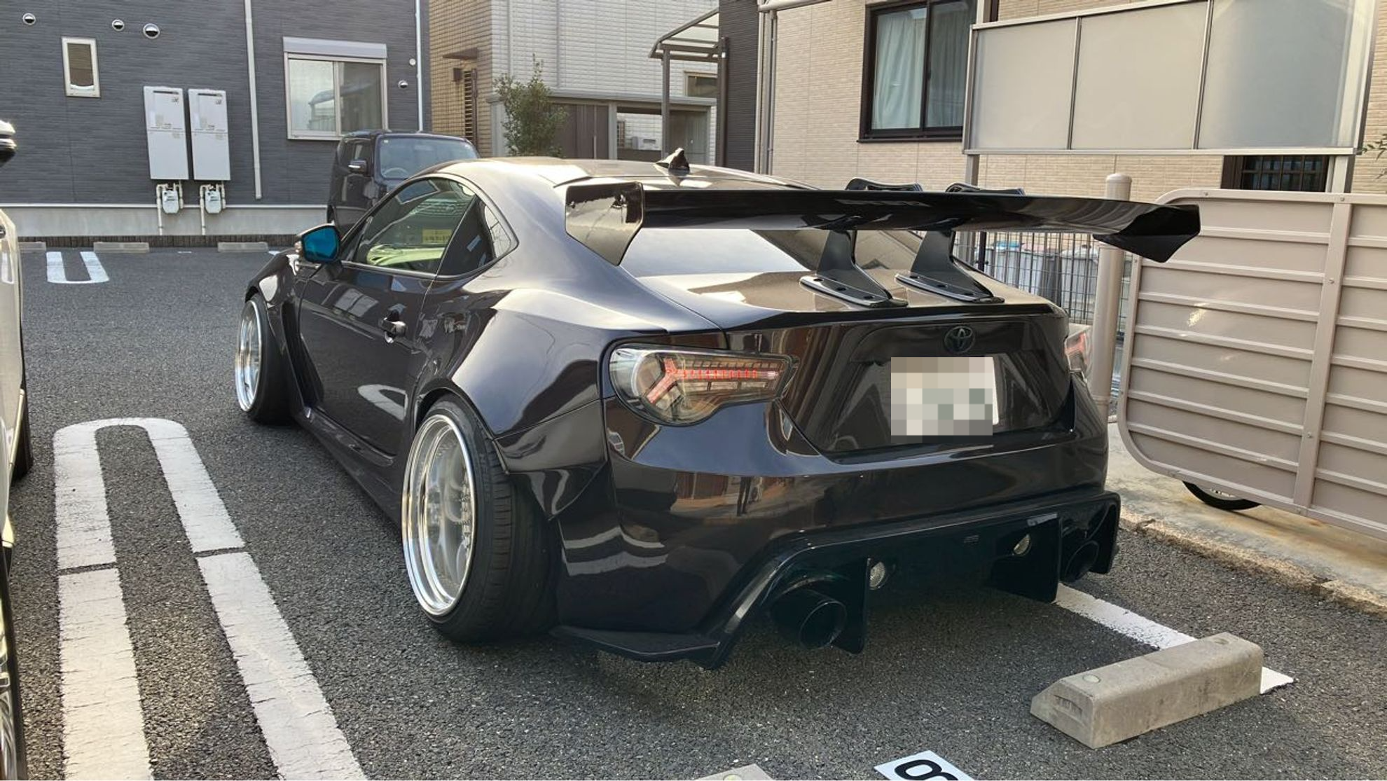 外装左後方