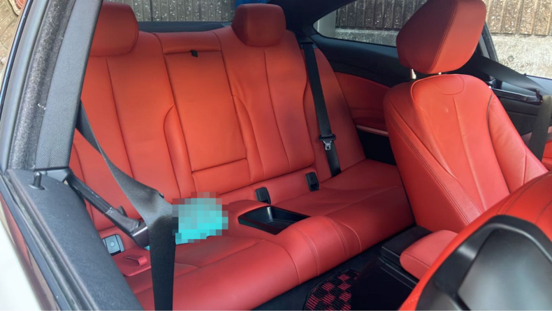 内装後方シート