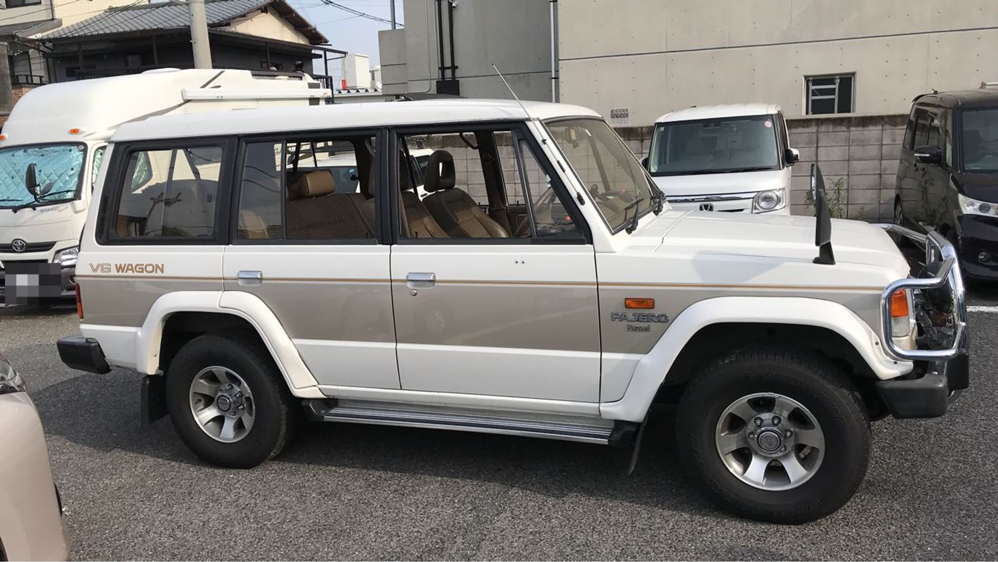 外装右