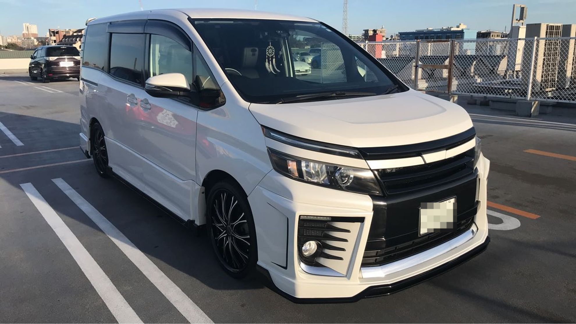 外装右前