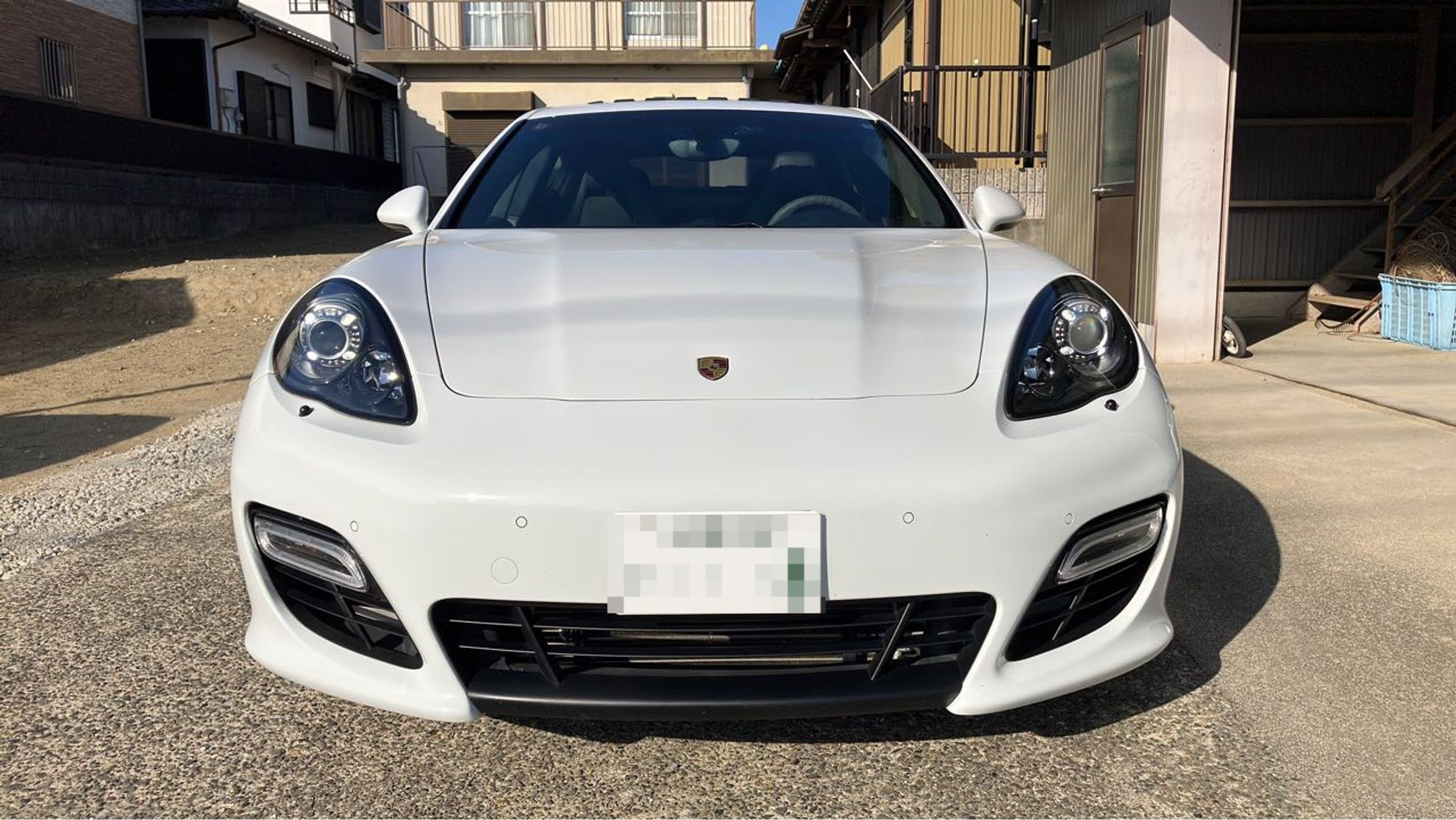 外装前方