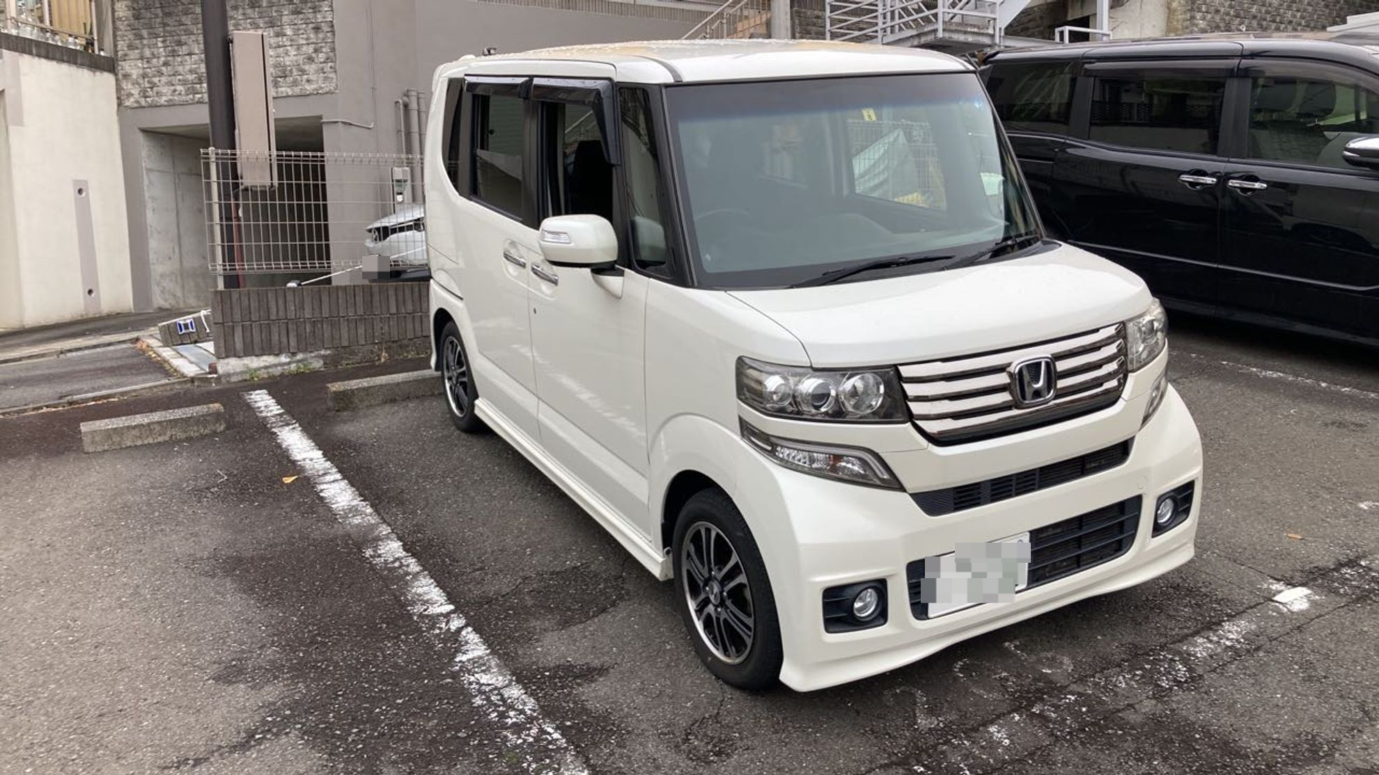 外装右前