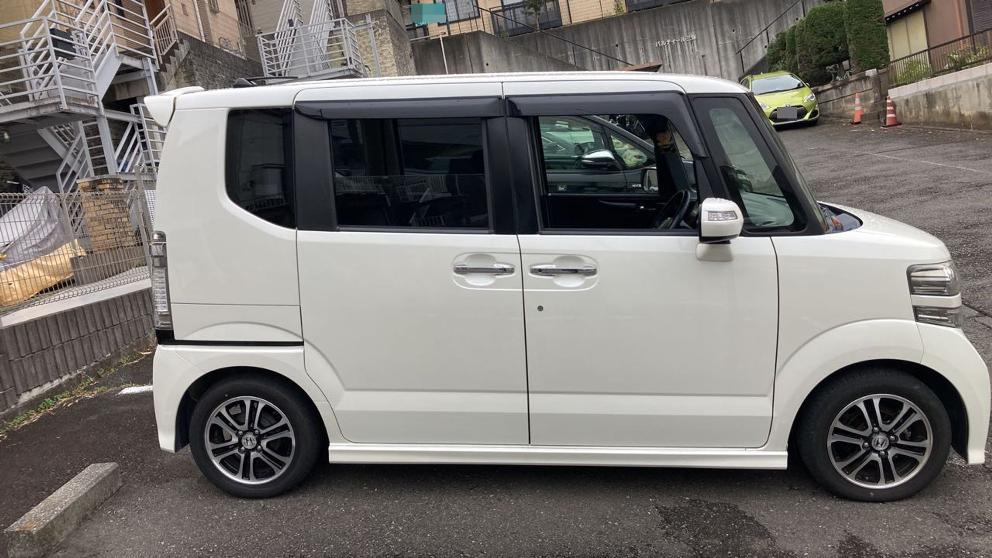 外装右