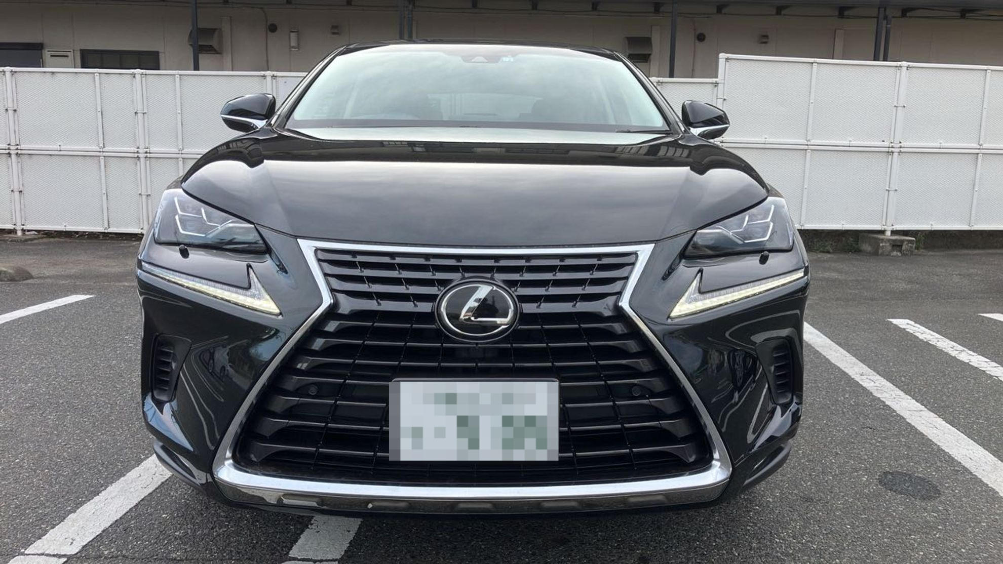 外装前方