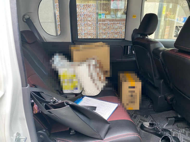 内装後方シート