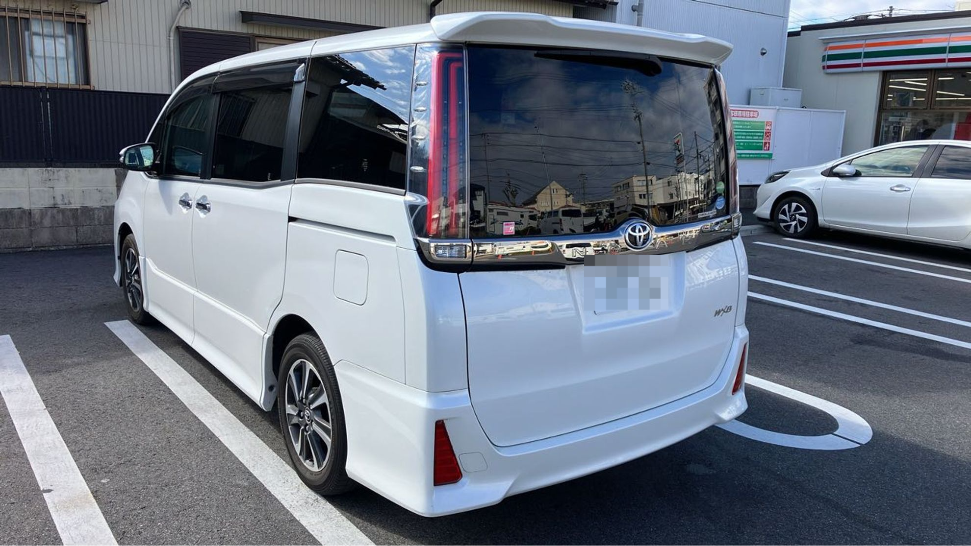 外装左後方