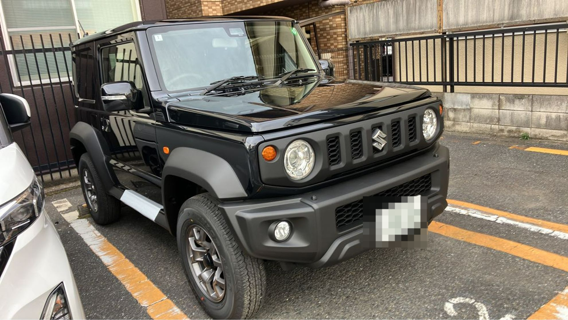 外装右前