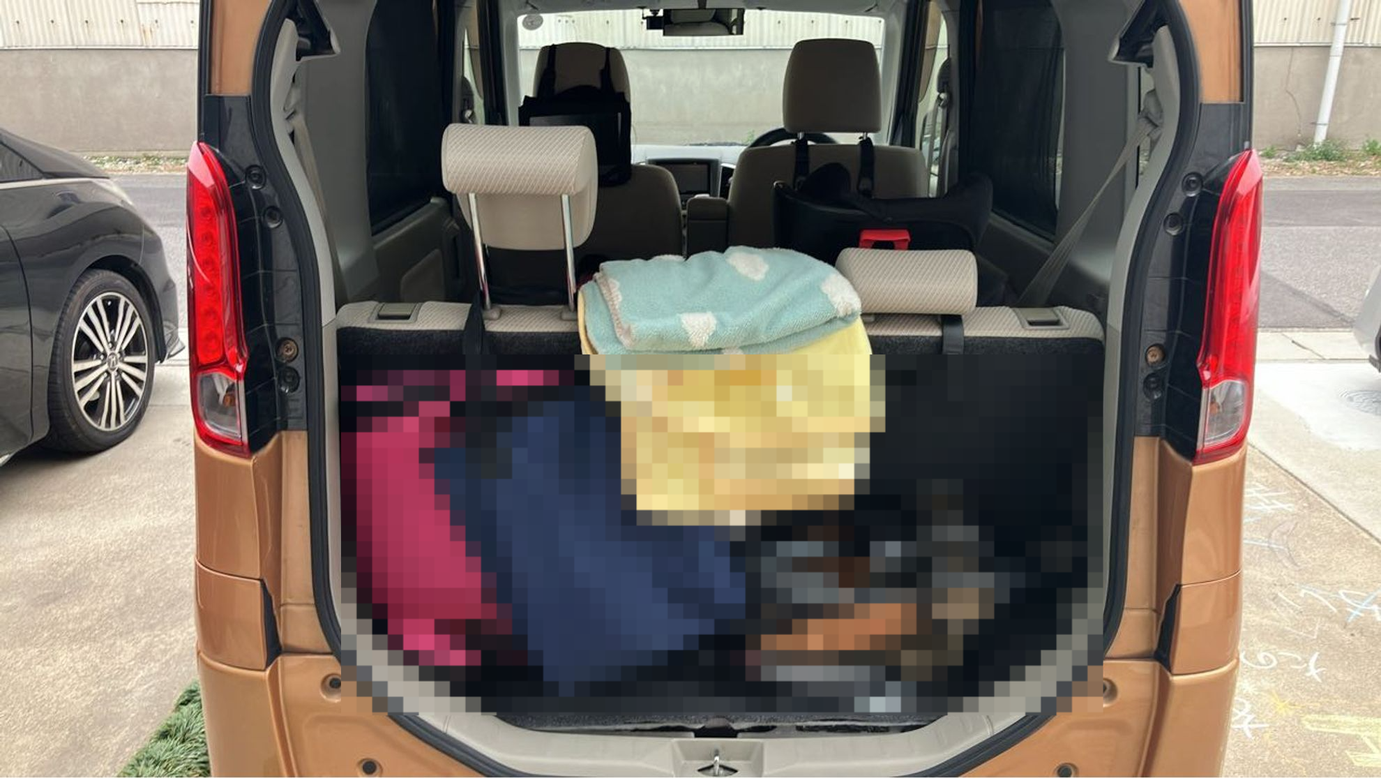 内装トランク