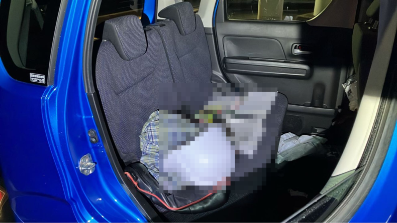 内装後方シート