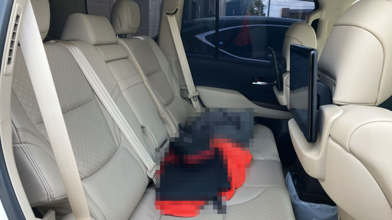 内装後方シート