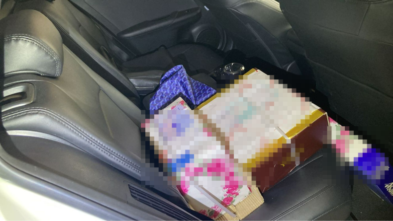 内装後方シート