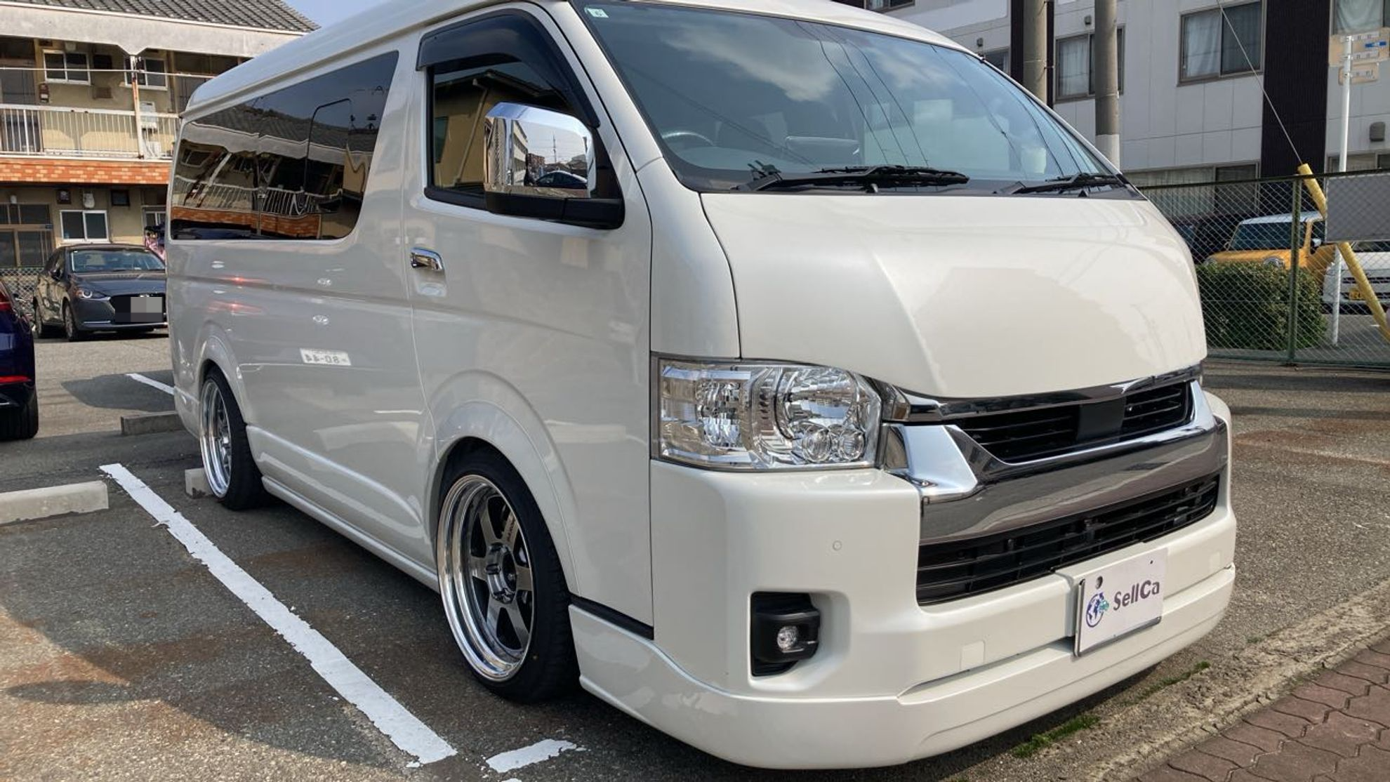 外装右前