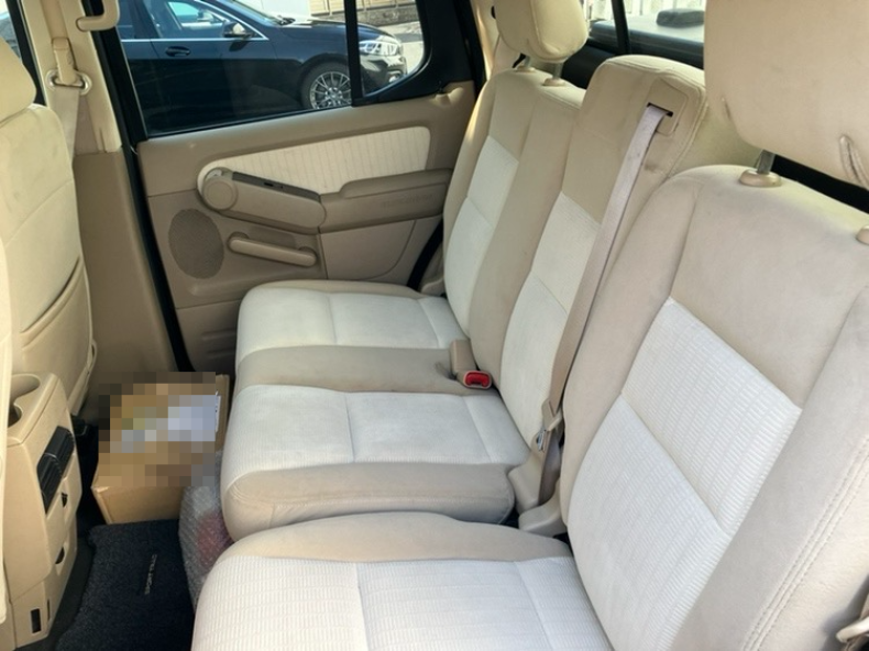 内装後方シート