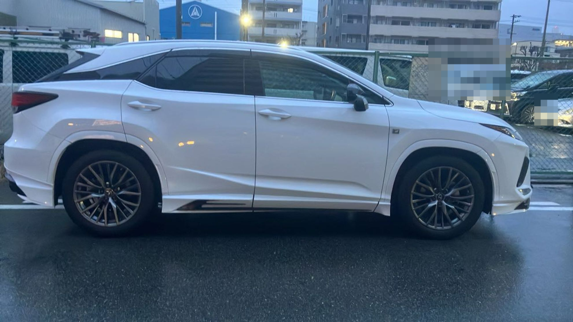 外装右