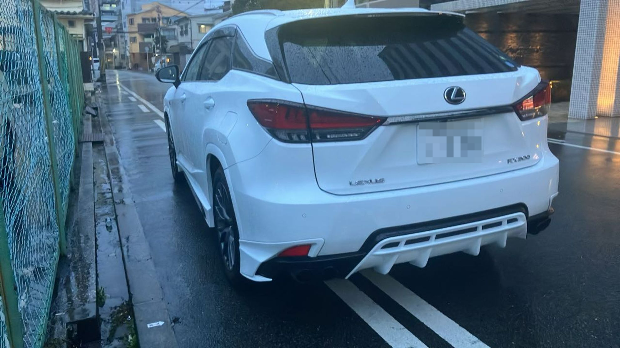 外装左後方