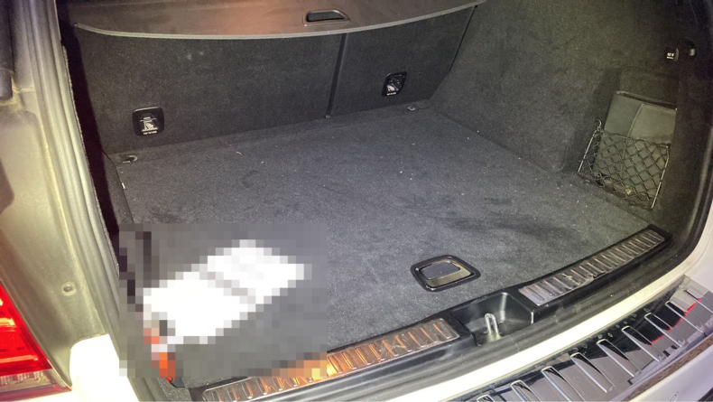 内装トランク