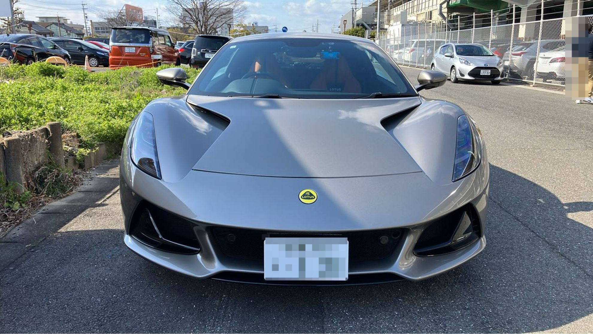 外装前方