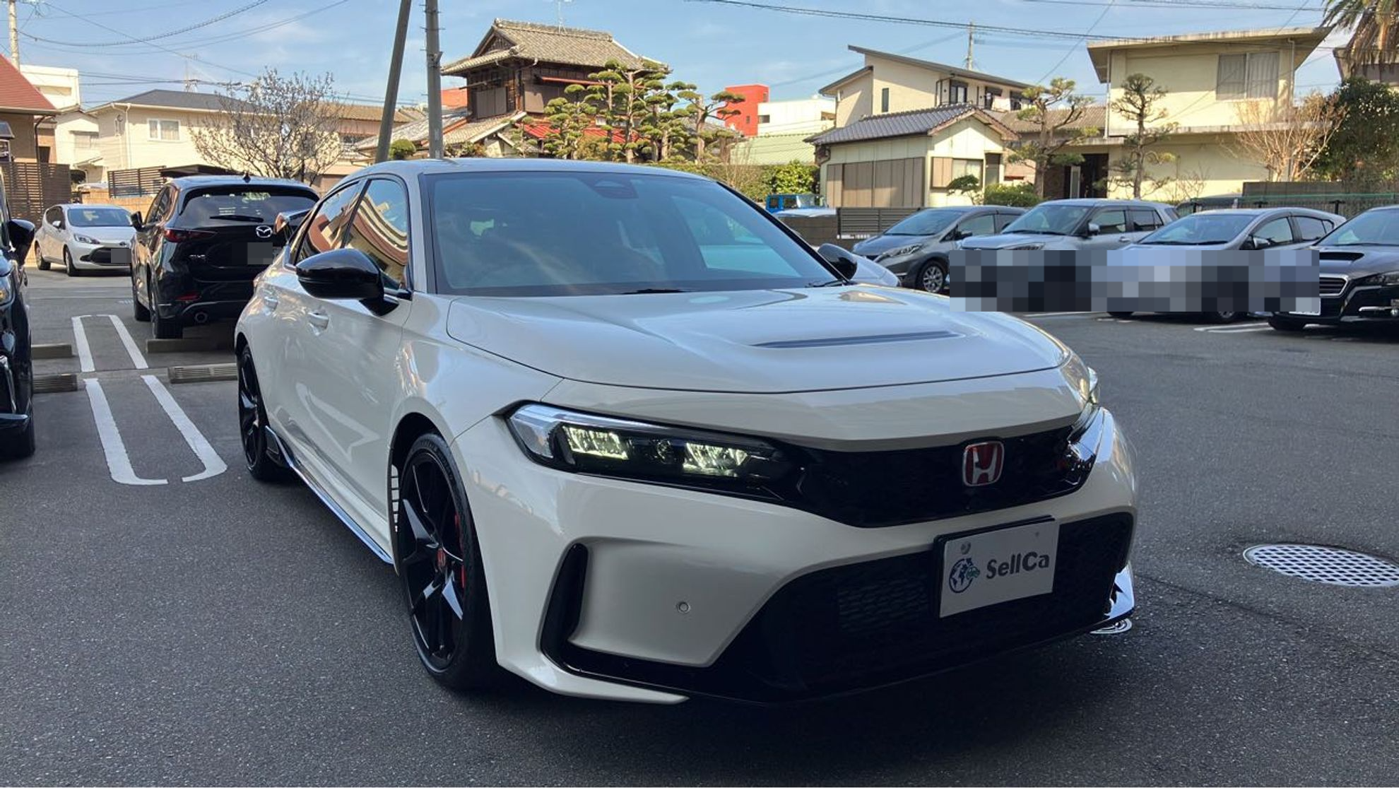 外装右前