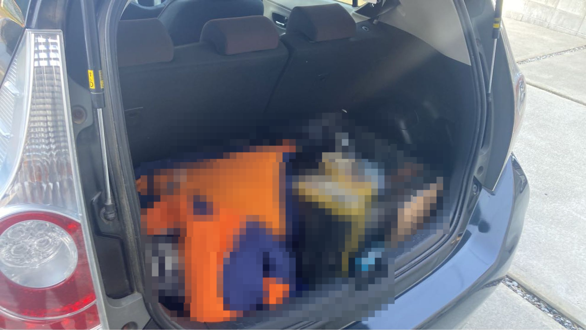 内装トランク