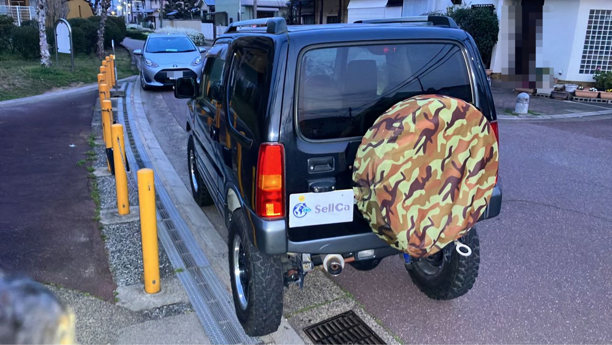 外装左後方