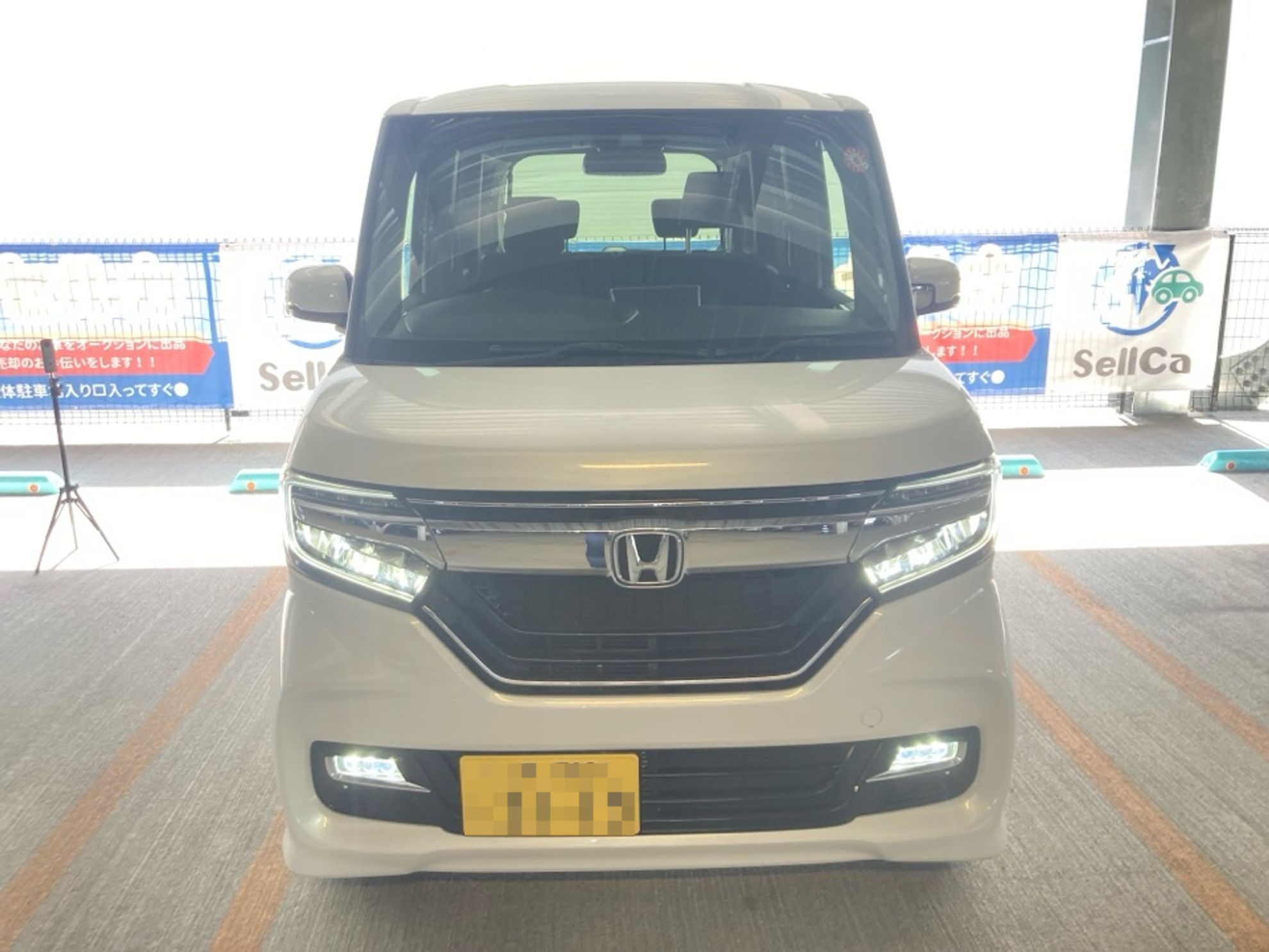 外装前方