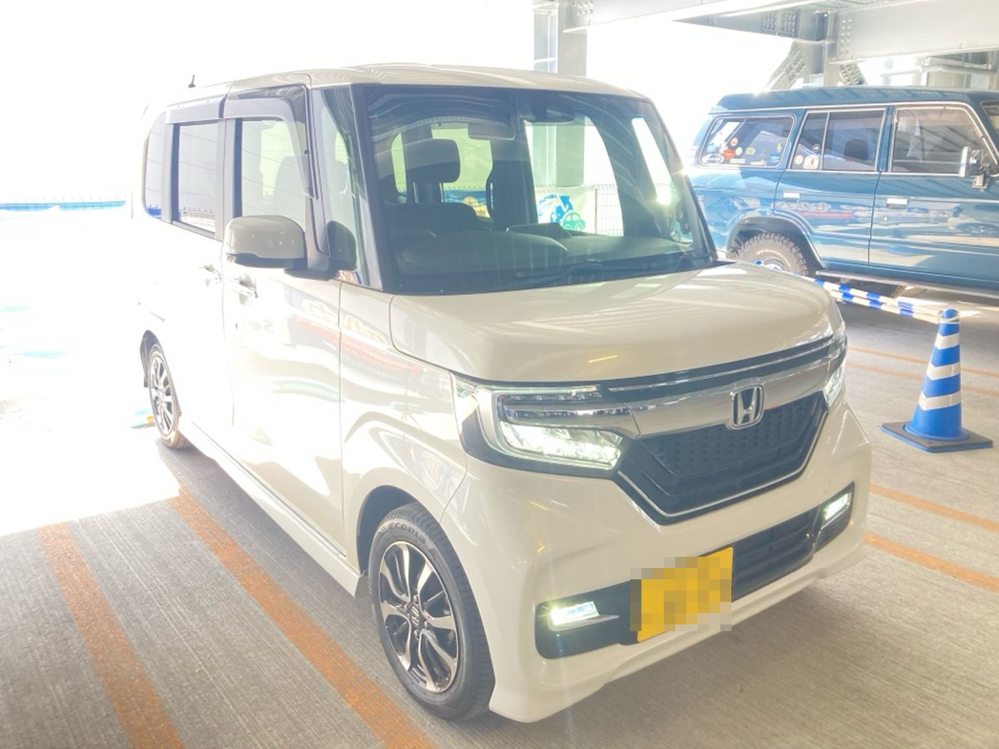 外装右前
