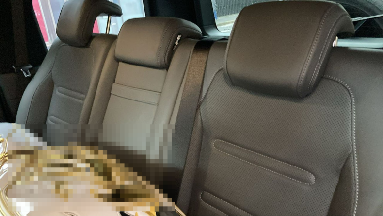 内装後方シート