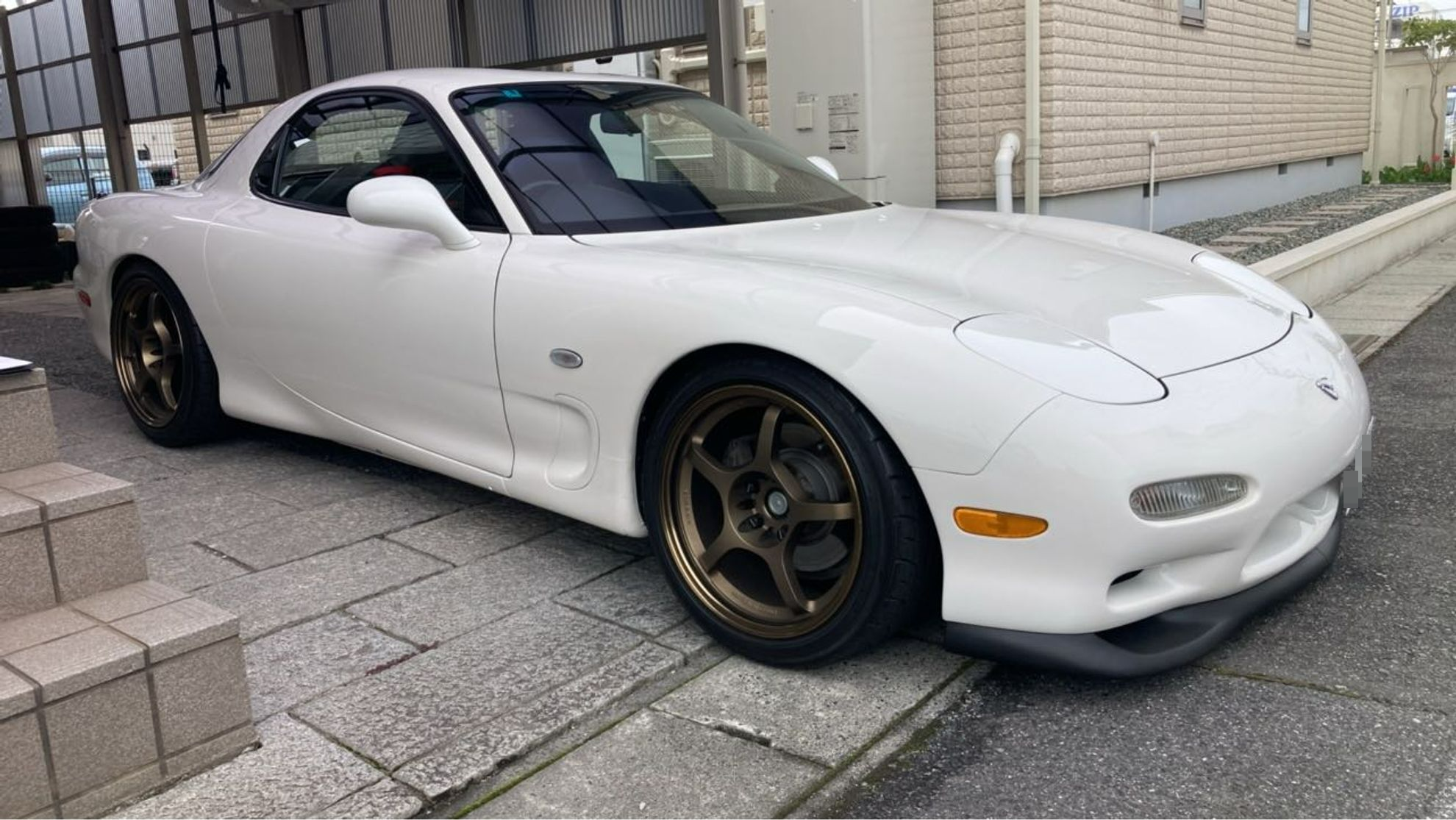 外装右