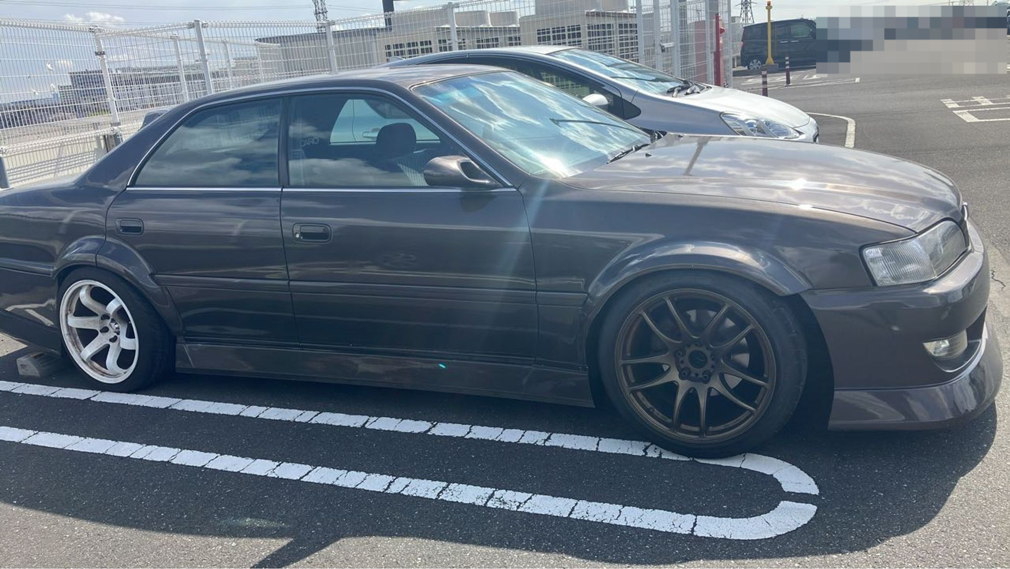 外装右