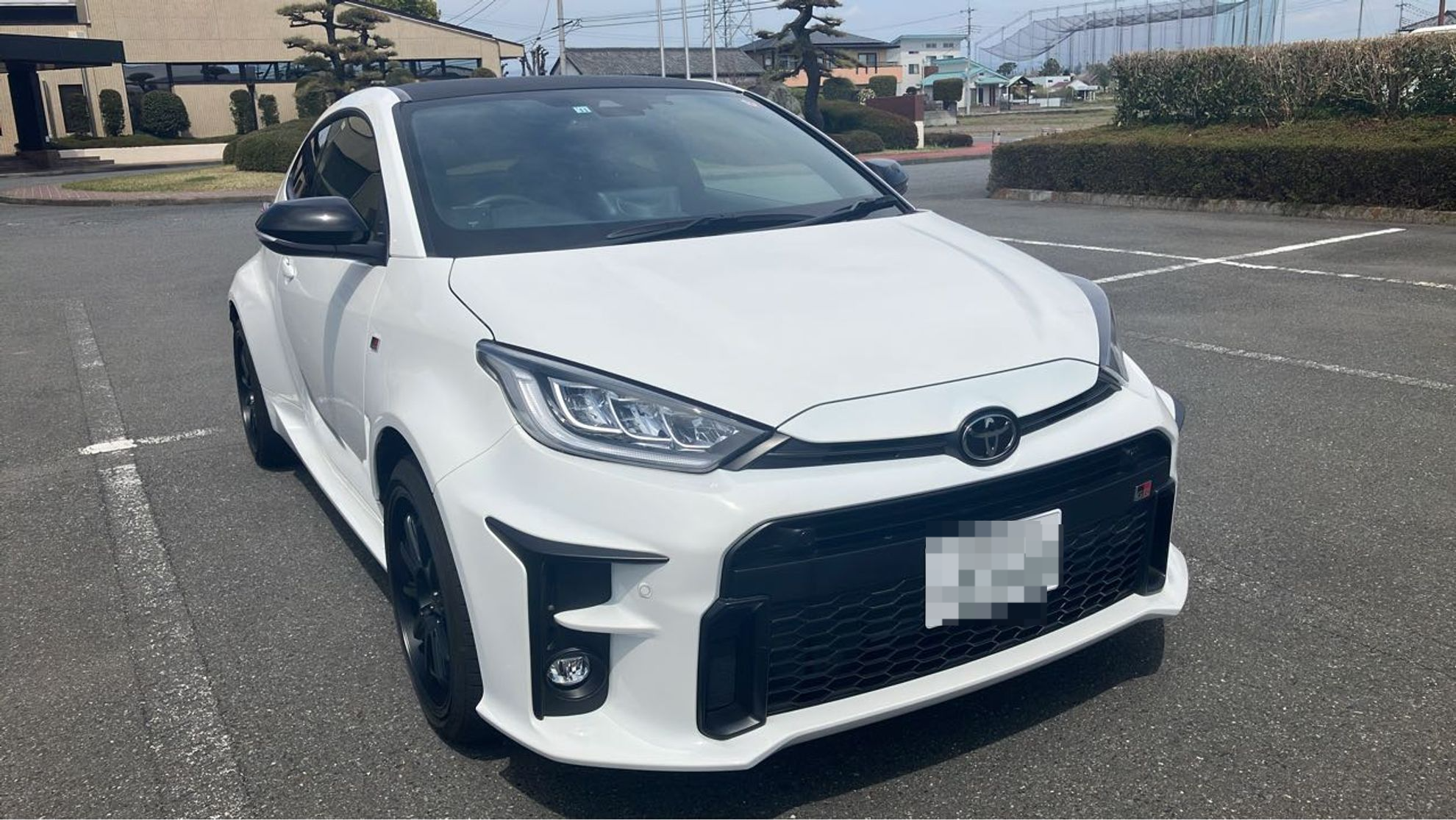 外装右前
