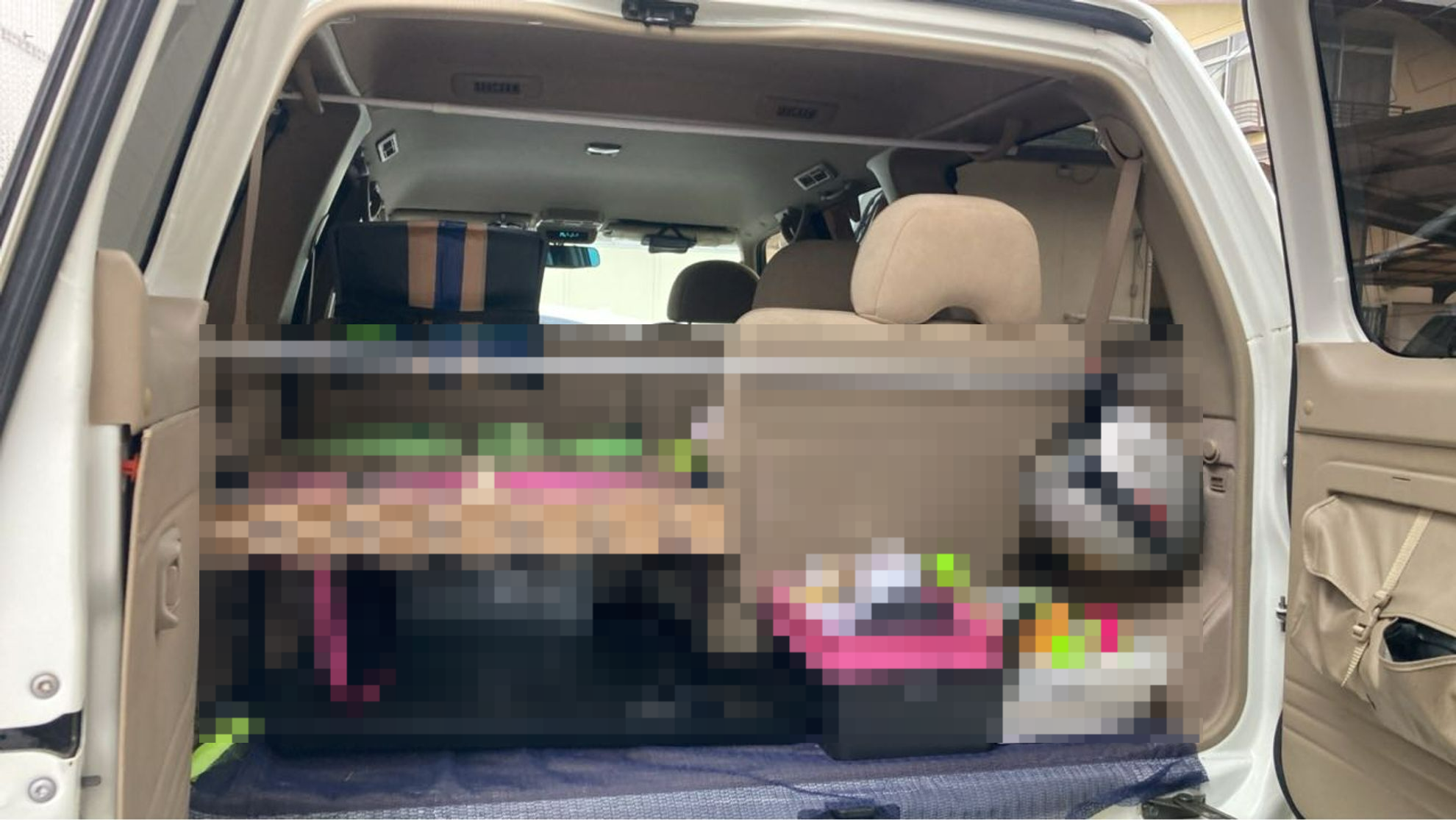 内装トランク