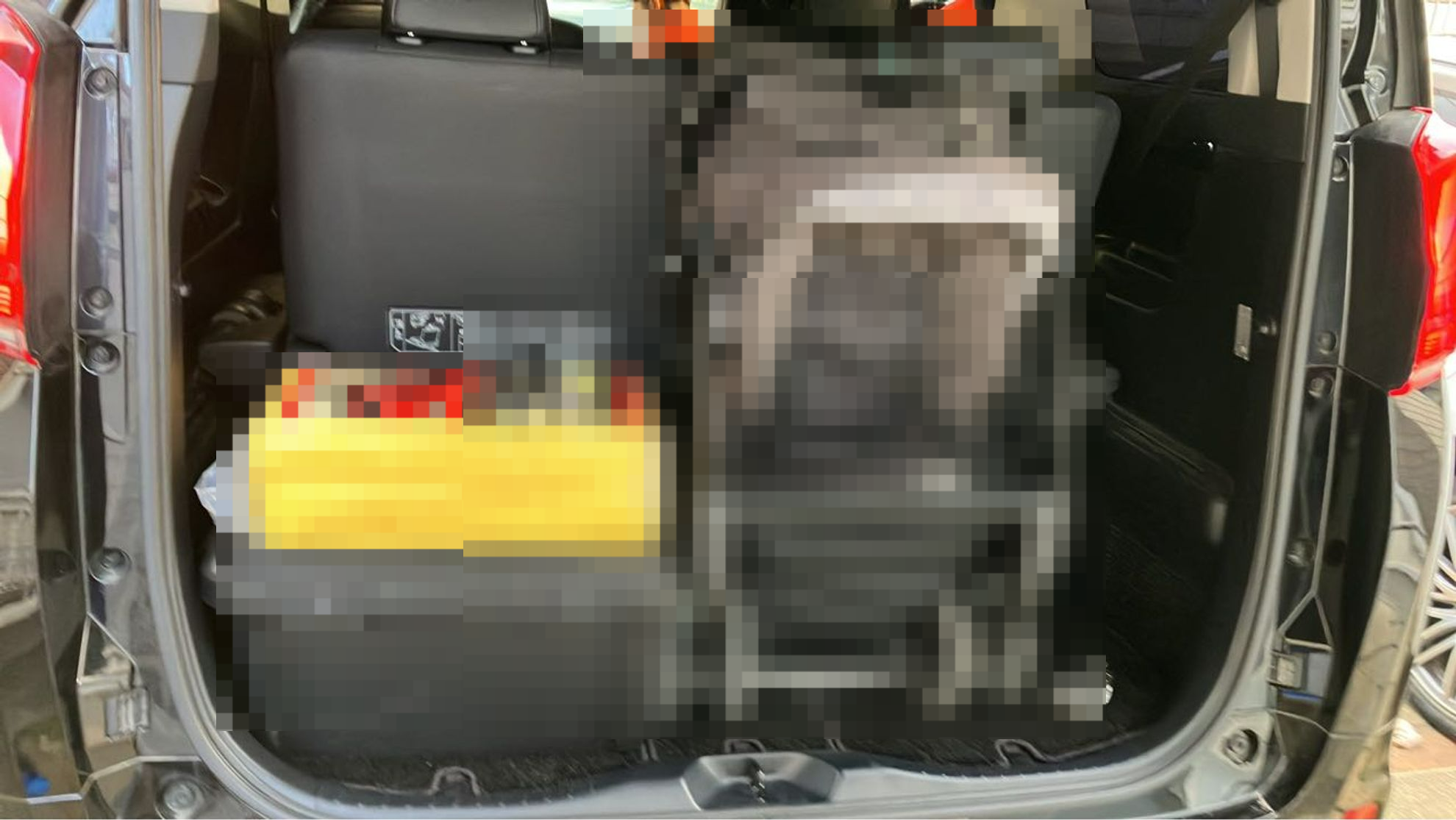 内装トランク