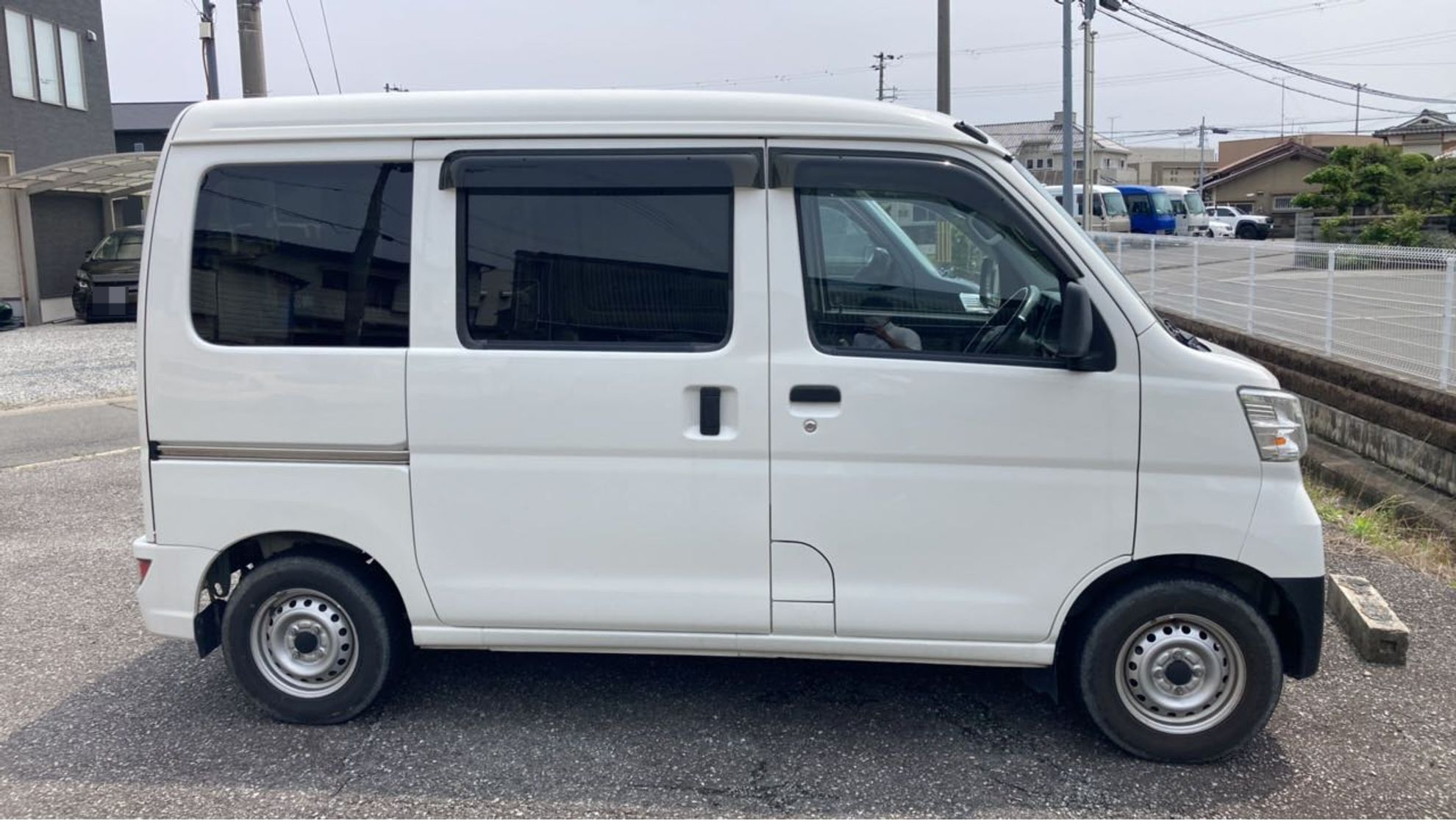 外装右