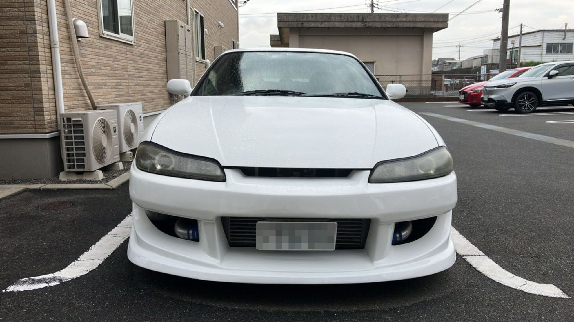 外装前方