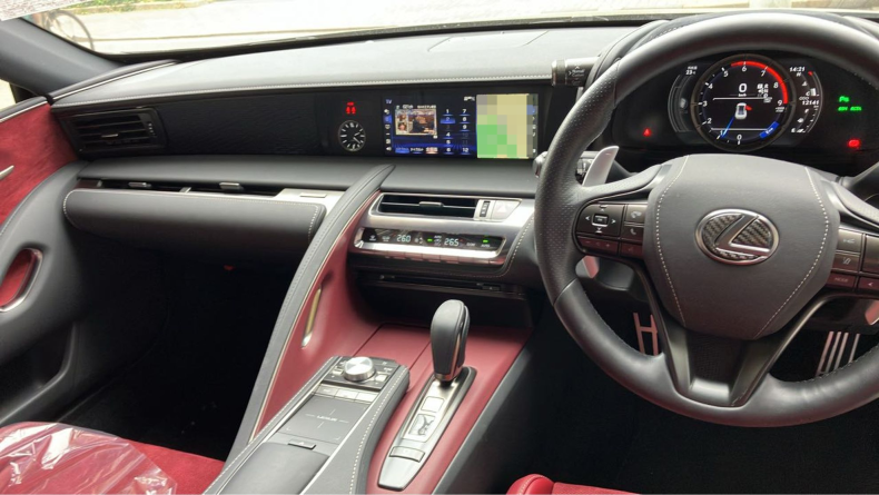 内装インパネ全体