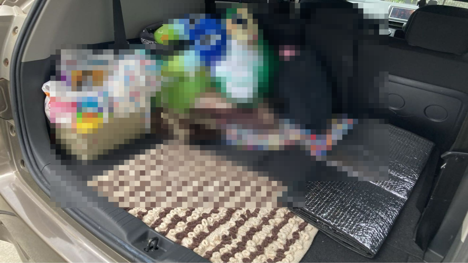 内装トランク