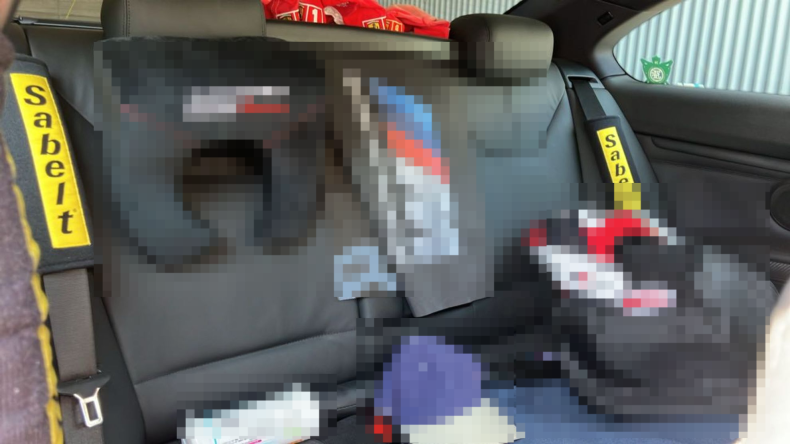 内装後方シート